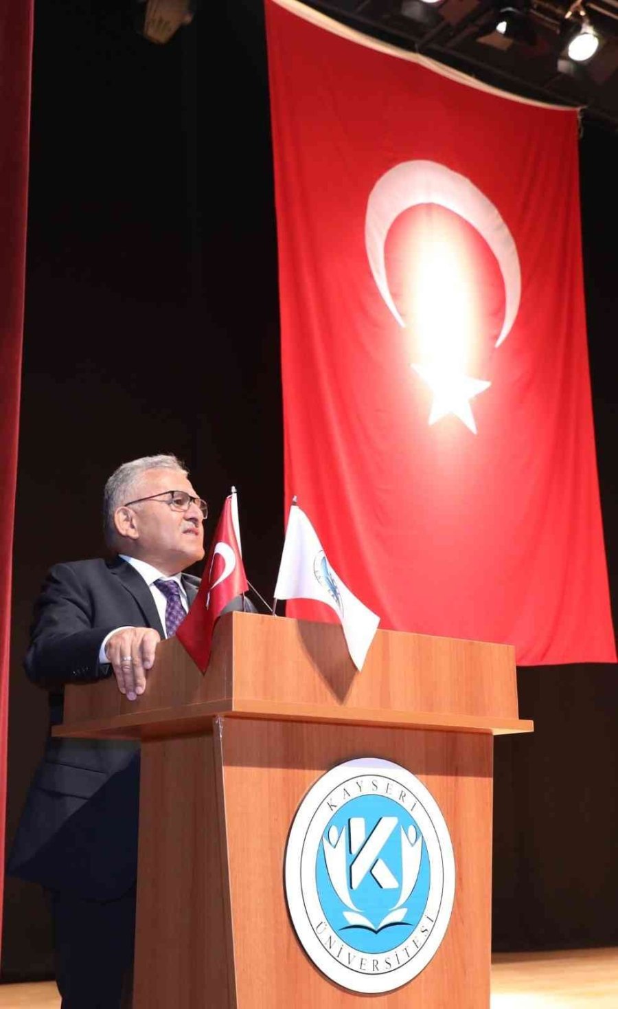 Kayü Uygulamalı Bilimler Fakültesi İlk Mezunlarını Verdi