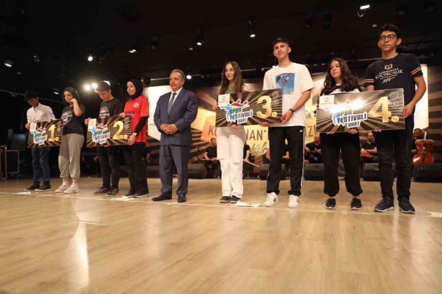 Kocasinan’ın Yıldızları’na Ödül Töreni Düzenlendi