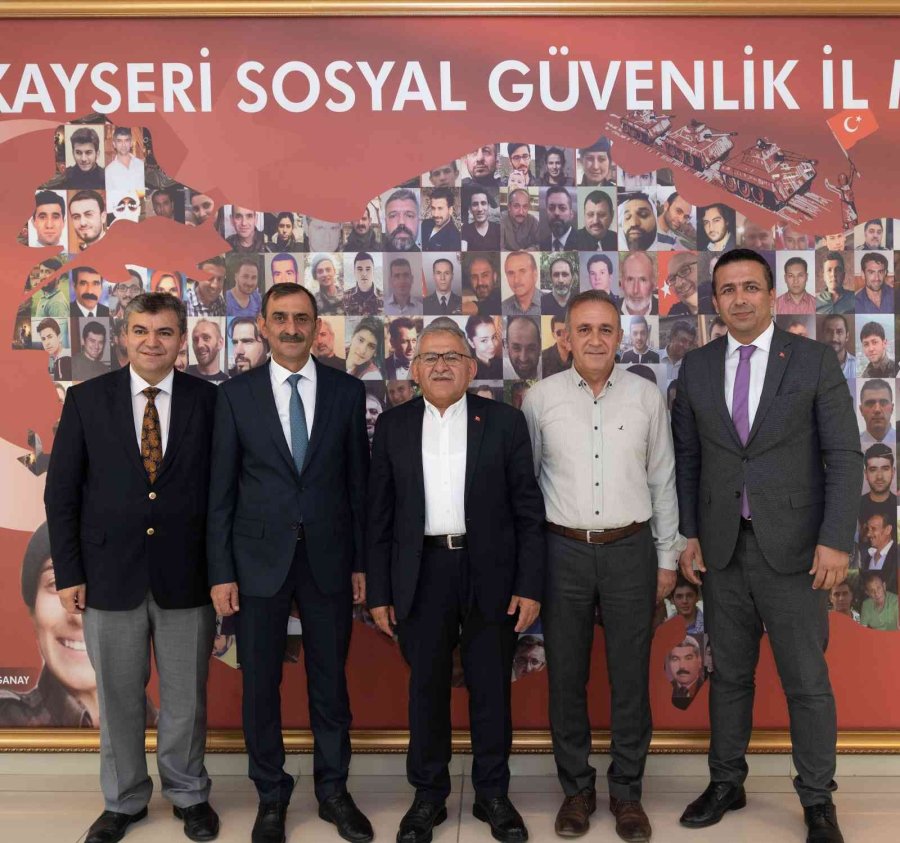 Başkan Büyükkılıç’a “en Çok İstihdam Ve En Çok Kadın İstihdamı” Plaketi