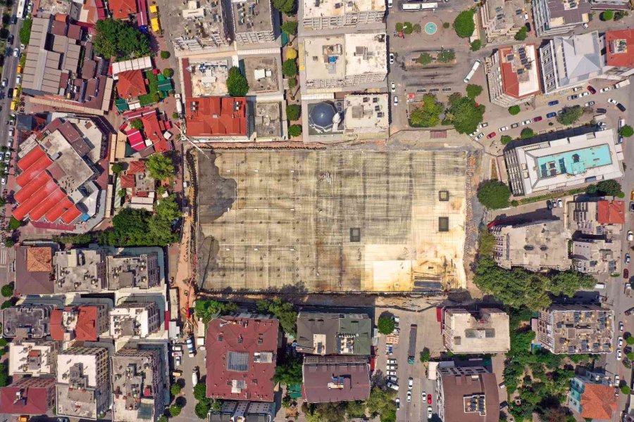 Akdeniz Bölgesinin En Büyük Temel Beton Dökümü Başladı