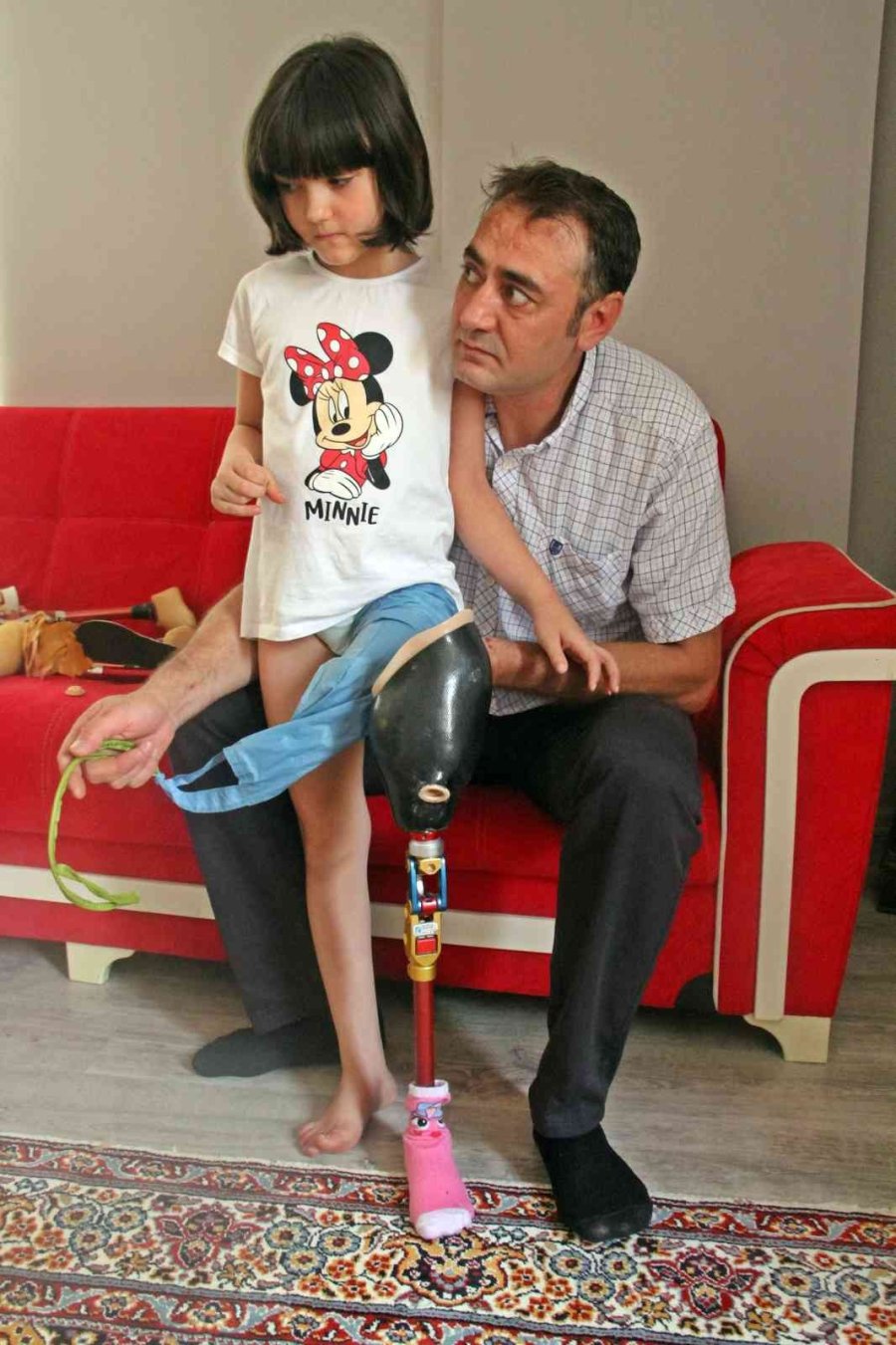 Onun Oyuncakları Protez Bacakları