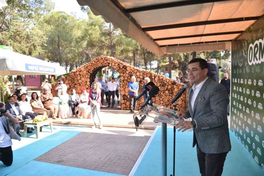 Dokumapark Orman Kütüphanesi Okurlarıyla Buluştu