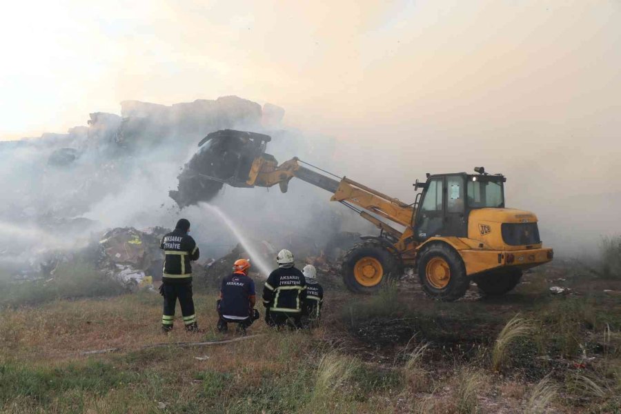 Aksaray’daki Fabrika Yangını Söndürüldü