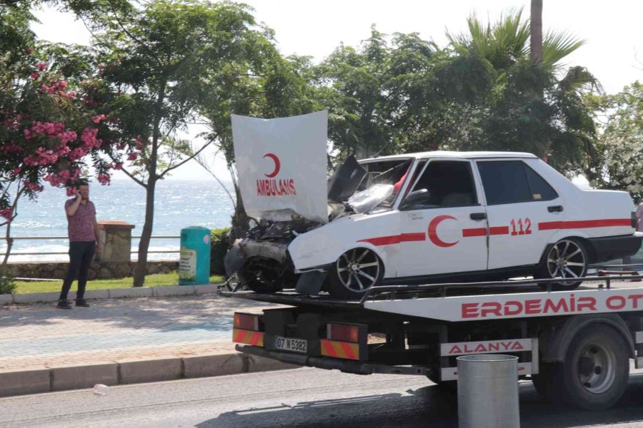 Modifiye Araç Fuarına Gelen Genç Trafik Kazasında Hayatını Kaybetti