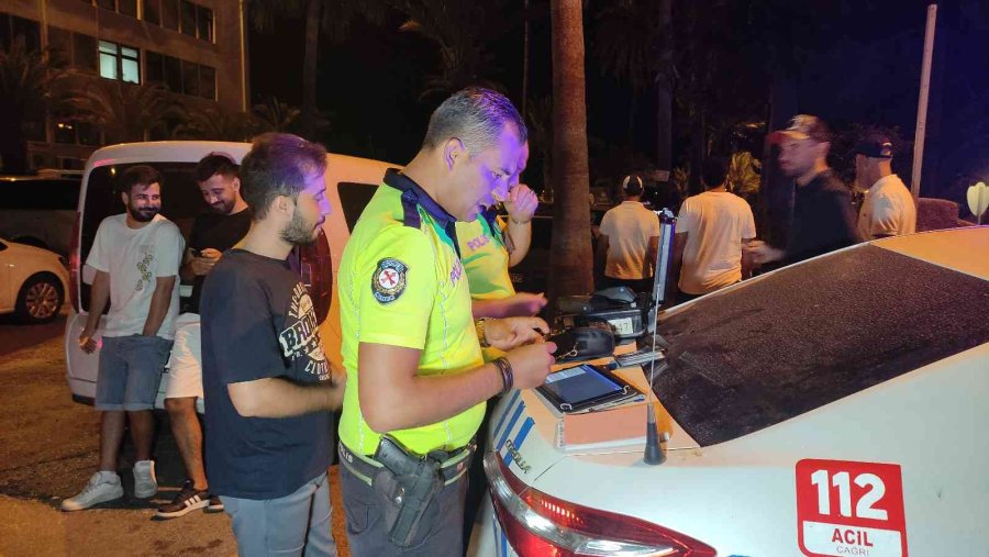 Alanya’da Trafik Denetimlerinde Sürücüler Cezadan Kurtulmak İçin Binbir Bahane Üretti