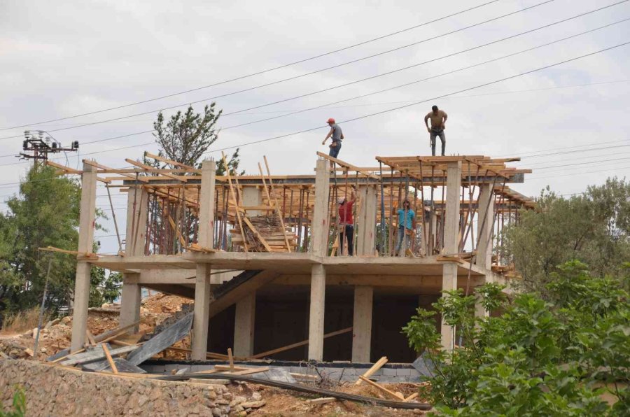 Orman Yangınında Evlerini Kaybedenler İçin Yapılan Konutlarda Sona Gelindi