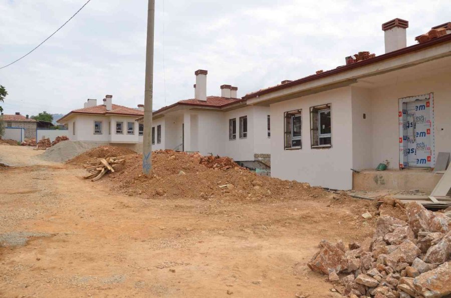 Orman Yangınında Evlerini Kaybedenler İçin Yapılan Konutlarda Sona Gelindi
