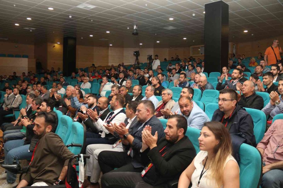 Eskişehirspor’da Mehmet Şimşek İkinci Kez Başkan Seçildi