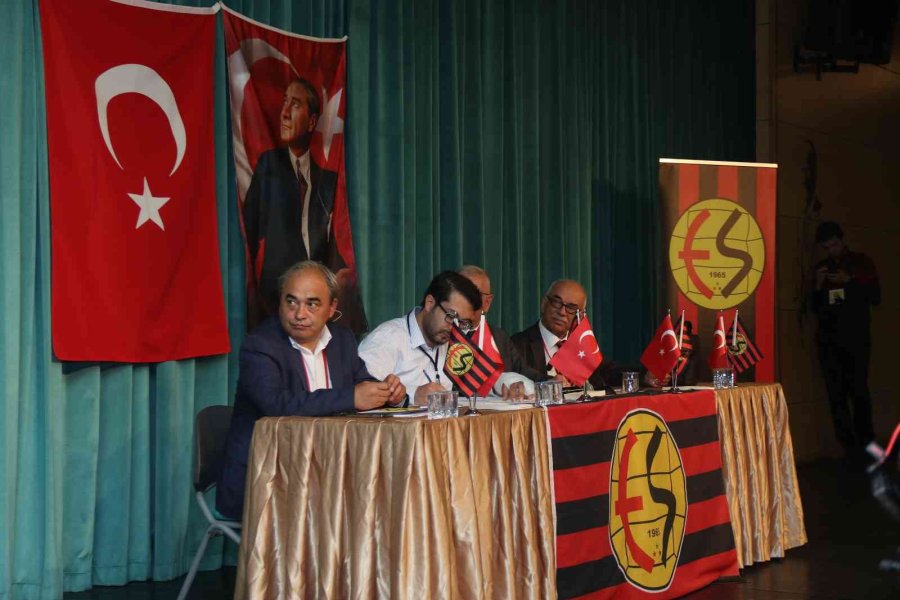 Eskişehirspor’da Mehmet Şimşek İkinci Kez Başkan Seçildi