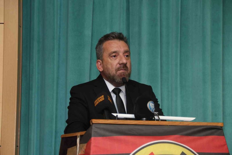 Eskişehirspor’da Mehmet Şimşek İkinci Kez Başkan Seçildi