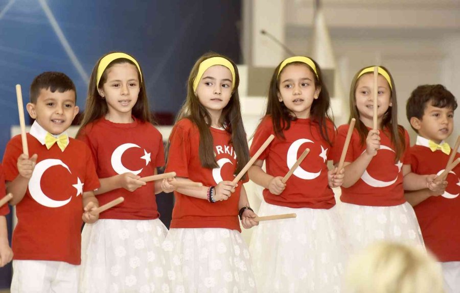 Antalya Osb Gündüz Bakımevinde Mezuniyet Sevinci