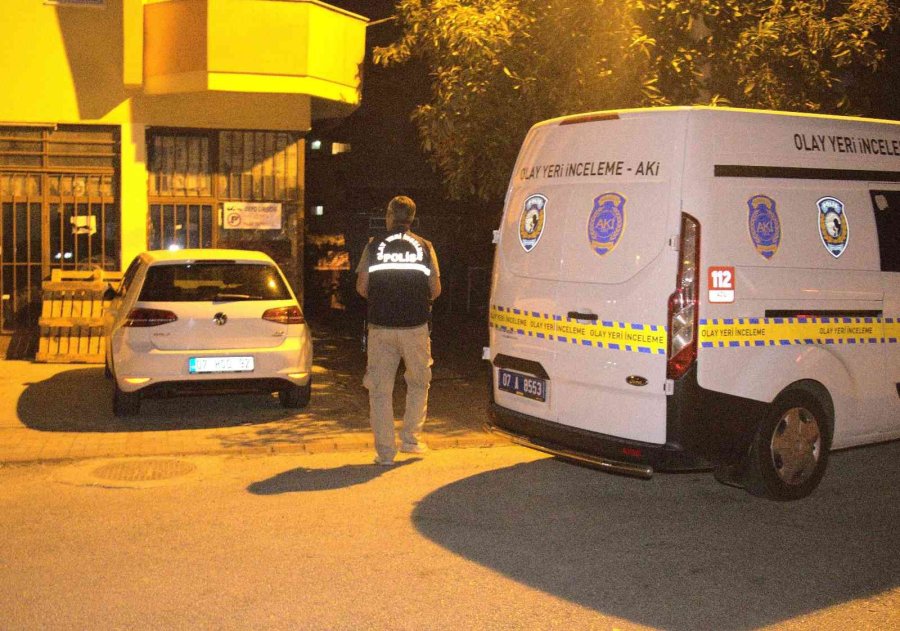 Rus Uyruklu Kadın Evinde Ölü Bulundu
