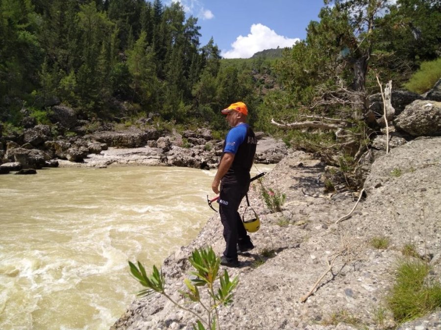 Serinlemek İçin Köprülü Kanyona Giren Gençten 48 Saattir Haber Alınamıyor