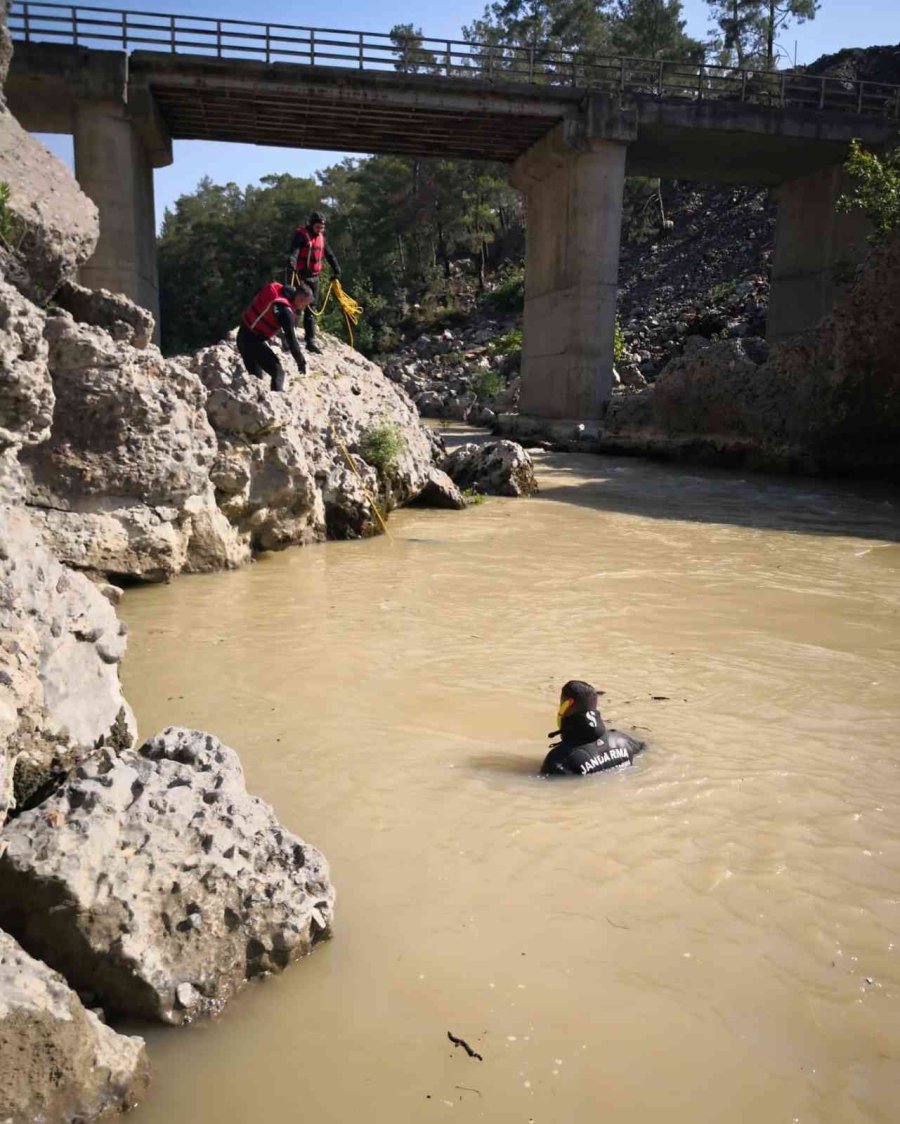 Serinlemek İçin Köprülü Kanyona Giren Gençten 48 Saattir Haber Alınamıyor