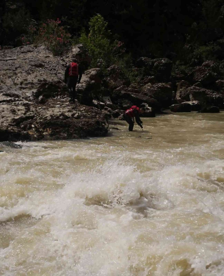 Serinlemek İçin Köprülü Kanyona Giren Gençten 48 Saattir Haber Alınamıyor