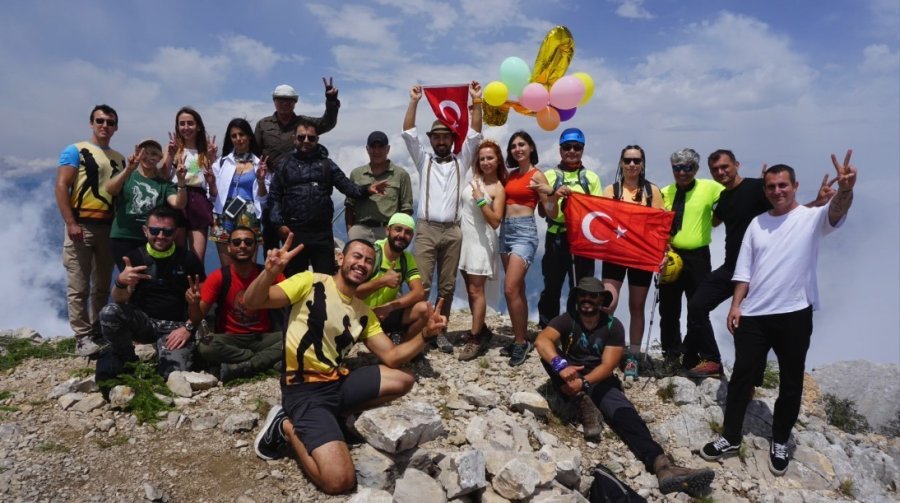 Tanıştıkları Zirve Nikah Masaları Oldu