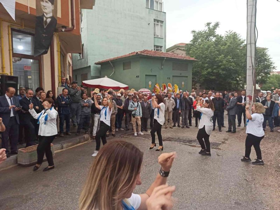 Sivrihisarlılar Derneği’nin Hizmet Binası Ve Yıl Sonu Sergisi Açılışı