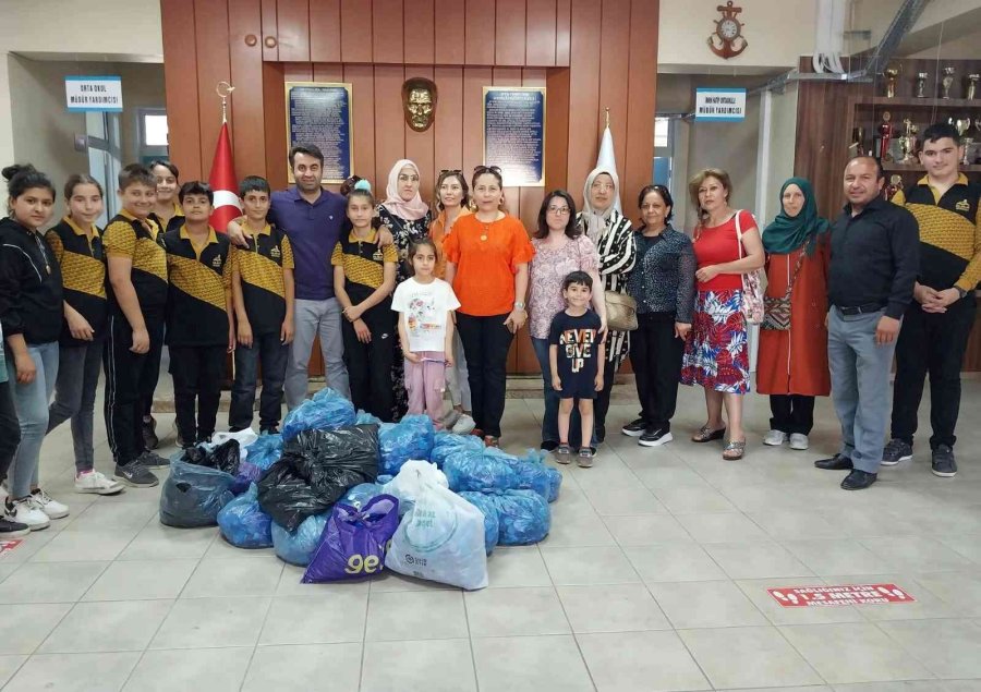 Tekvandocu Ev Hanımlarından Örnek Hareket