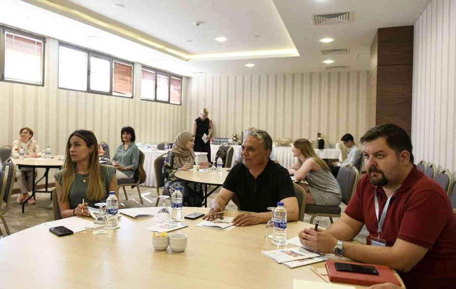 Muratpaşa’da Uluslararası Programın Kapanış Çalıştayı Başladı