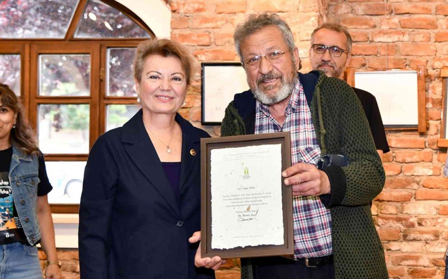 Karikatür Atölyeleri 10. Yıl Sergisi Beğeni Topladı