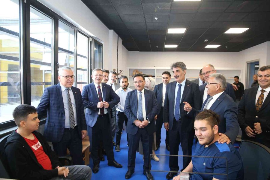 Besime Özderici Engelsiz Yaşam Merkezi’nde İnceleme