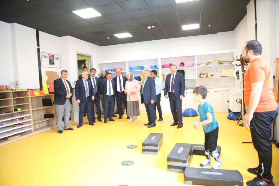 Besime Özderici Engelsiz Yaşam Merkezi’nde İnceleme