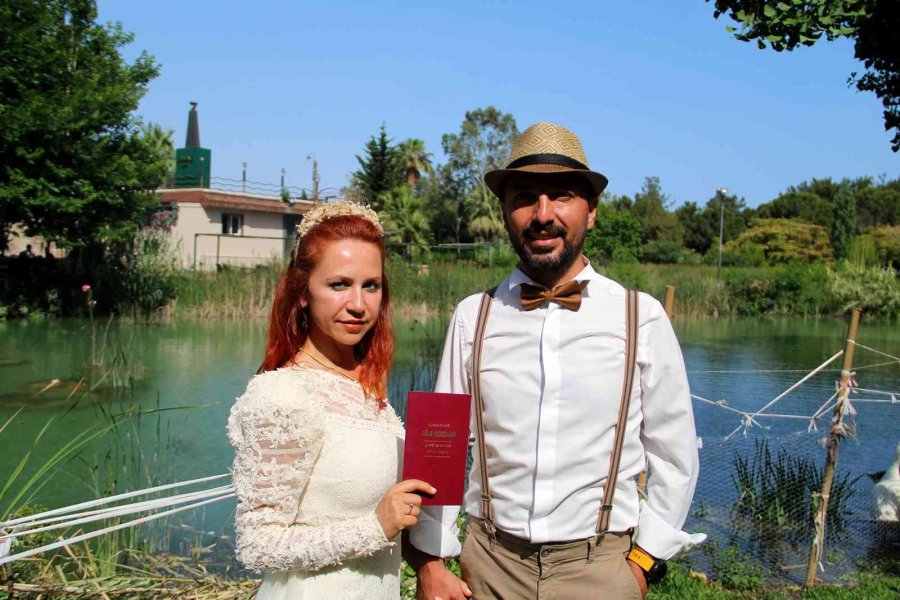 Tanıştıkları Zirve Nikah Masaları Oldu