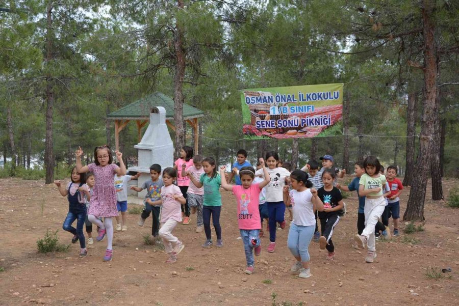 Minik Öğrenciler Eğitim Öğretim Yılına Piknikle Veda Etti