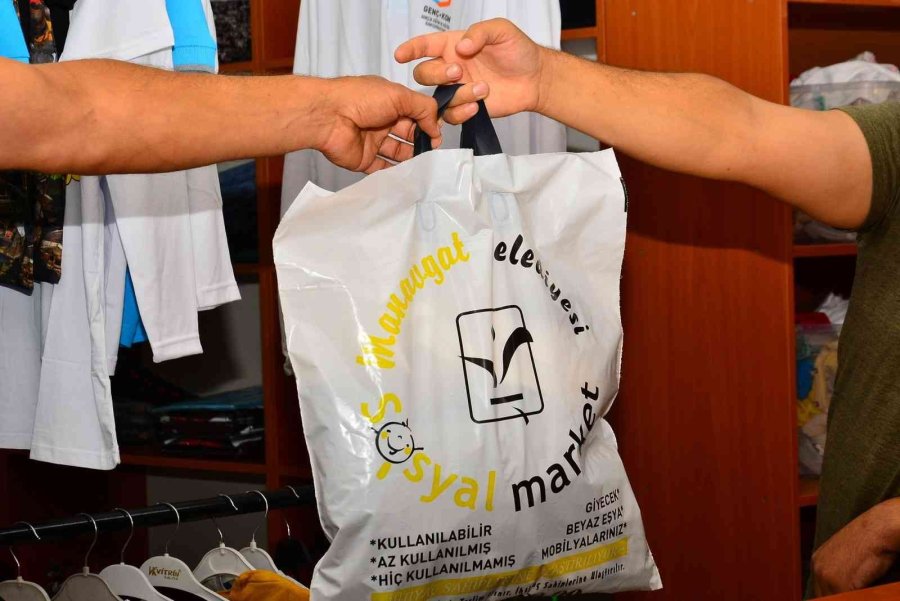 Manavgat Sosyal Market 10 Yıldır İhtiyaç Sahiplerine Hizmet Veriyor