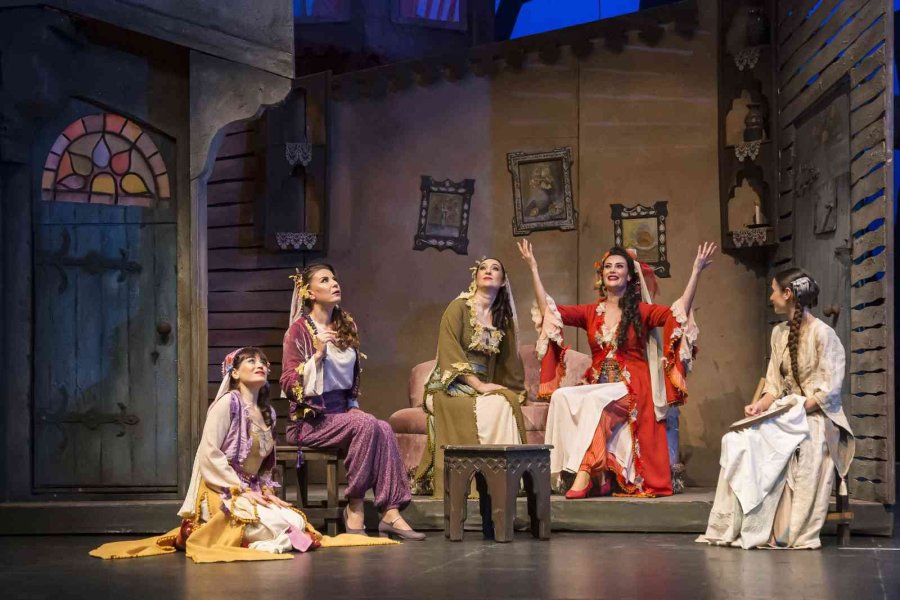 Antalya’da Bin 152 Film Gösterilirken, Toplamda 478 Bin 682 Seyirci Sayısına Ulaşıldı