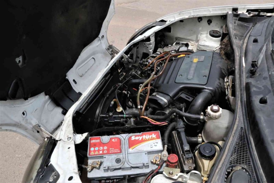 Gece Uyumak İçin Araç Çaldılar