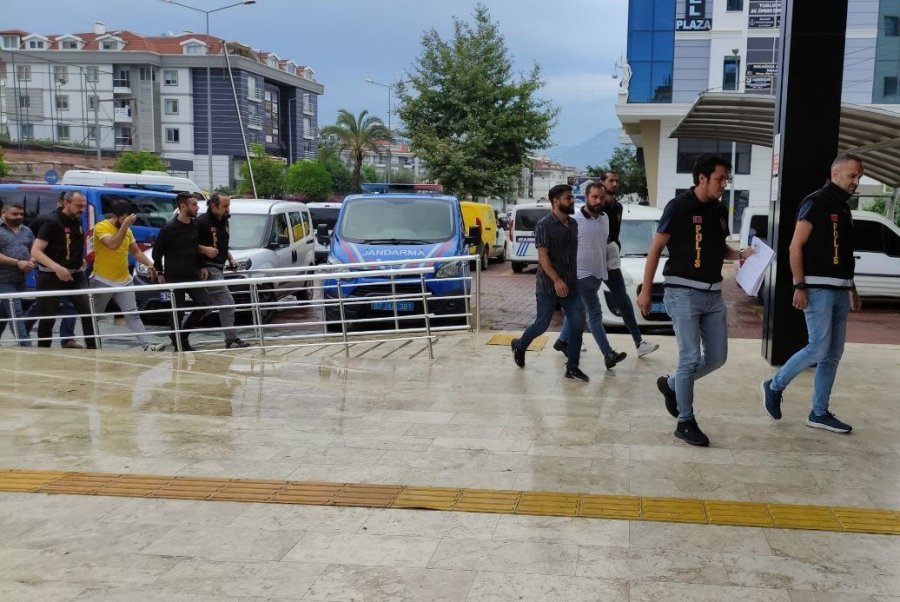 Buluşma Yerine Çağırdıkları Kişiyi Darp Eden 5 Kişiden 2’si Tutuklandı