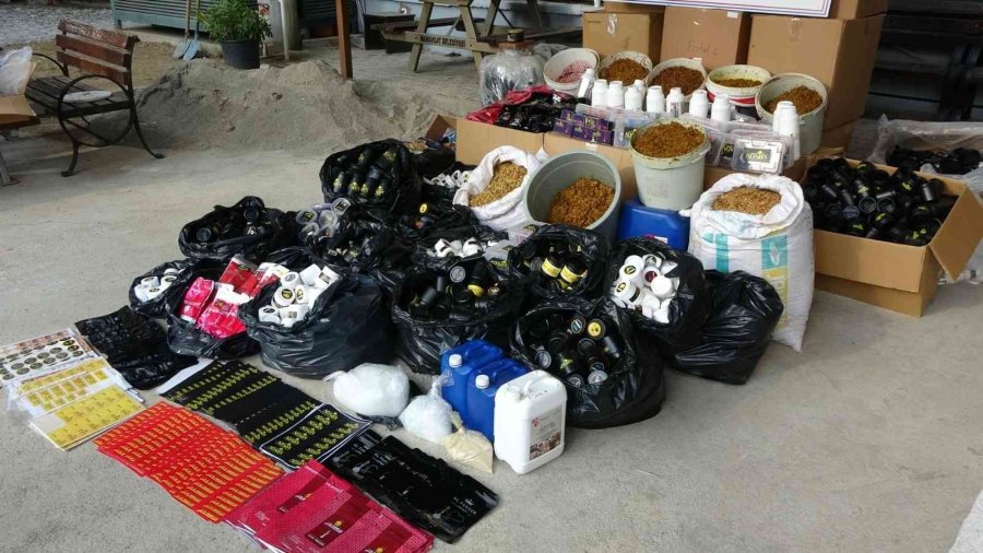 Kaçak Nargile Tütünü İmalathanesine Baskın