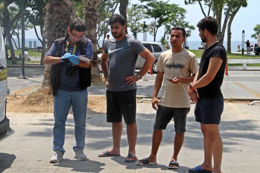 Akşam Deniz Keyfi Yapıp Araçlarında Uyuyan Tatilcilere Sabah Hırsız Şoku