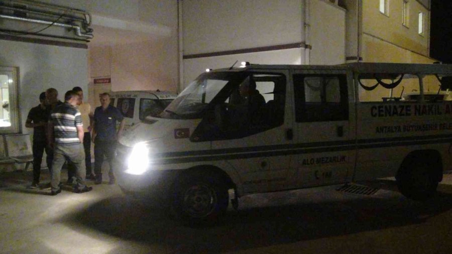 Antalya’da Kahvehanede Çıkan Tartışma Kanlı Bitti: 1 Ölü