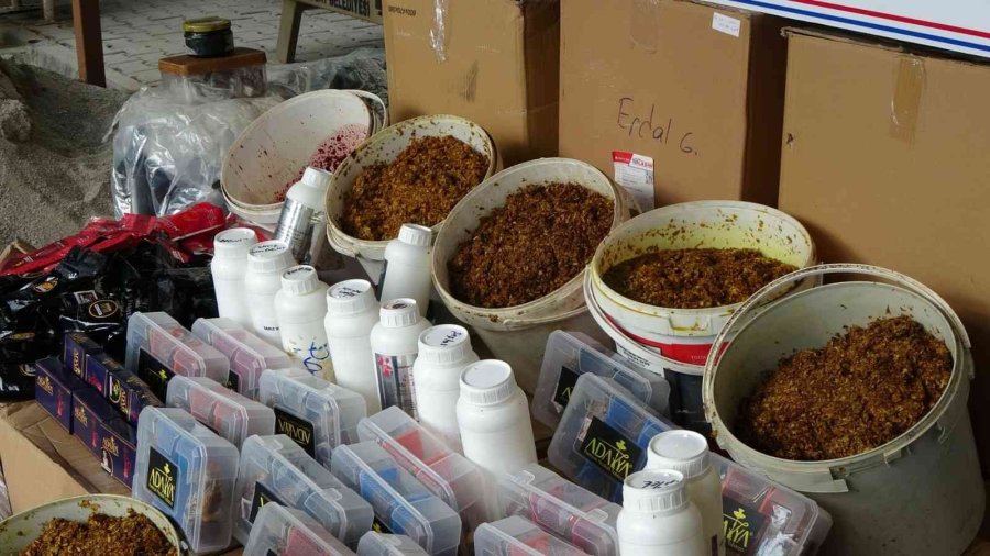 Kaçak Nargile Tütünü İmalathanesine Baskın