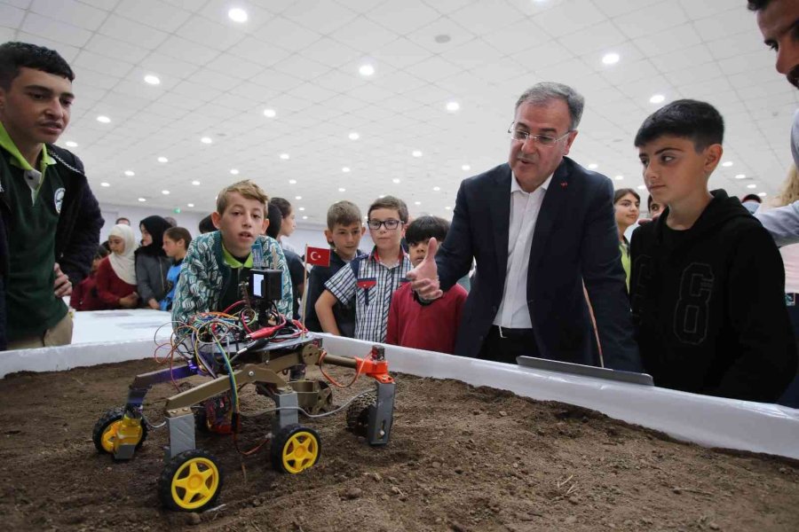 Hacılar Bilim Kent 3. Bilim Ve Teknoloji Fuarı Açıldı