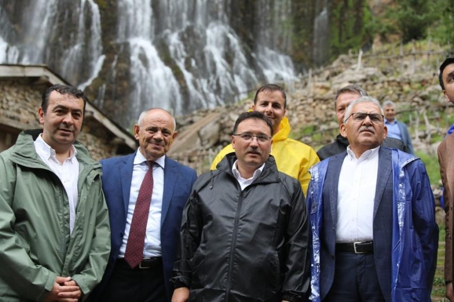 Vali Çiçek Kapuzbaşı Şelalesi’nde İncelemelerde Bulundu