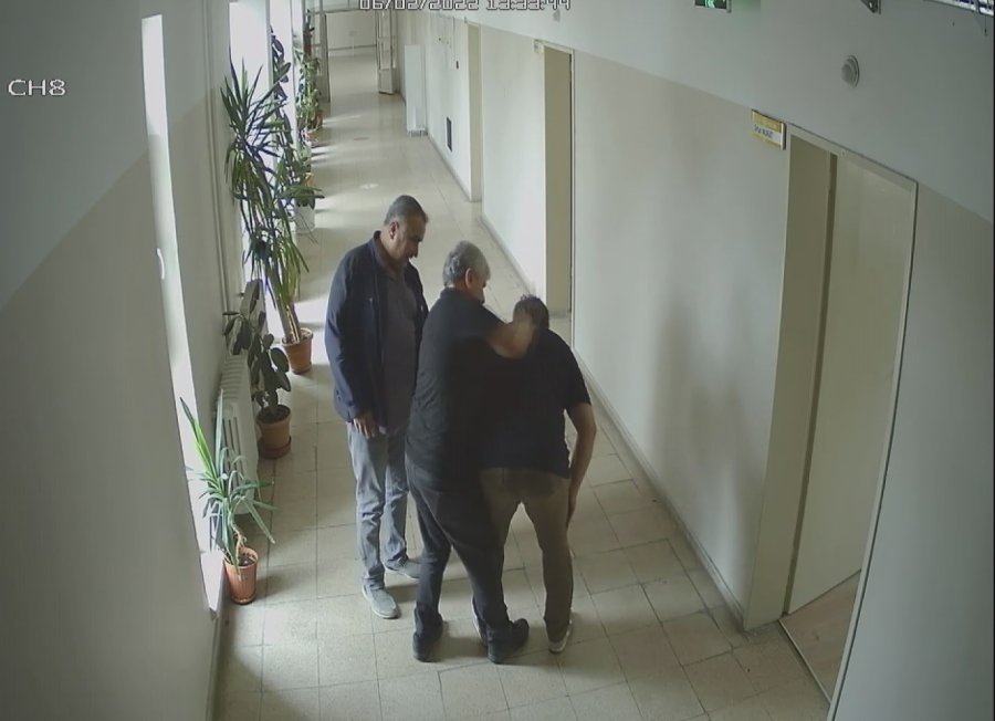 Öğretmenden Meslektaşına Hayat Kurtaran Müdahale