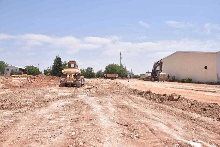 Gaziler Sanayi Sitesi’ne Yeni Yollar Yapılıyor