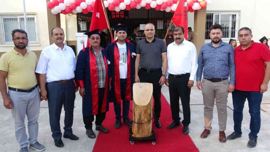 Baba Oğul Birlikte Mezun Oldu