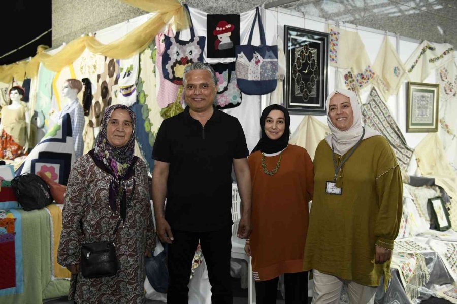 Muratpaşa’nın Mesleki Eğitim Ve Hobu Kursları Yıl Sonu Sergisine İlgi Büyük Oldu