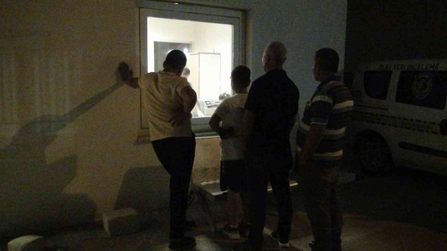 Antalya’da Kahvehanede Çıkan Tartışma Kanlı Bitti: 1 Ölü