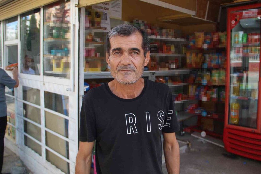 Hırsız, İhtiyacı Kadarını Alıp Ortadan Kayboldu