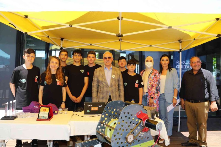 Akdeniz Belediyesinden Bilim Şenliği Ve Robot Yarışması