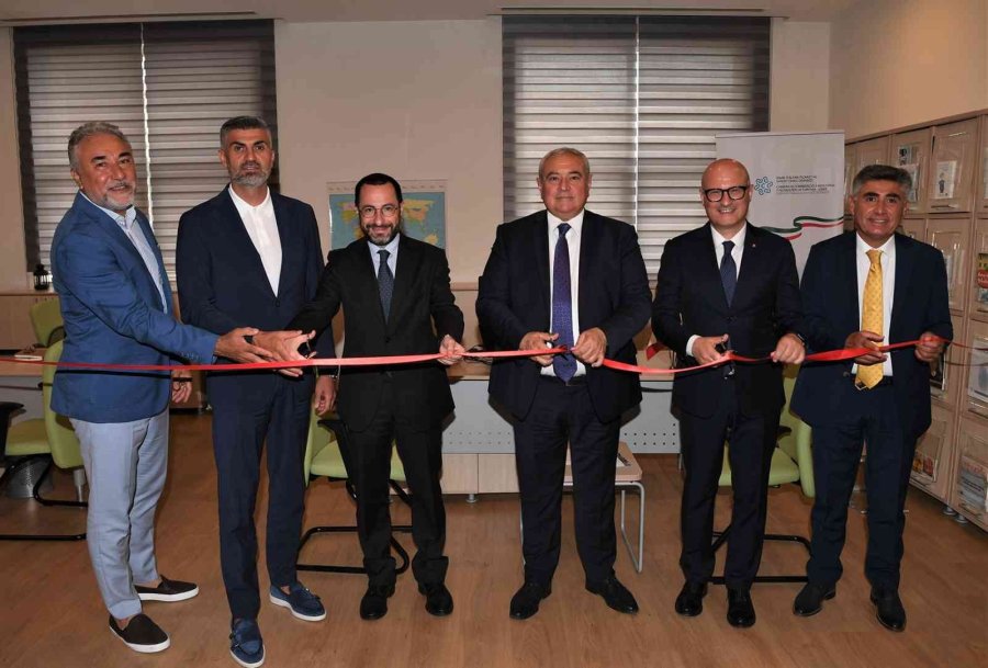 Atso’dan İtalya’ya Ticaret Köprüsü