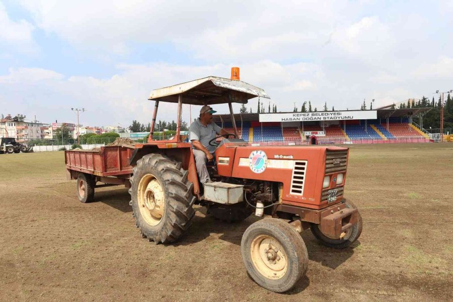 Hasan Doğan Stadyumu’nda Zemin Ve Çim Yenileme Çalışmaları Başladı