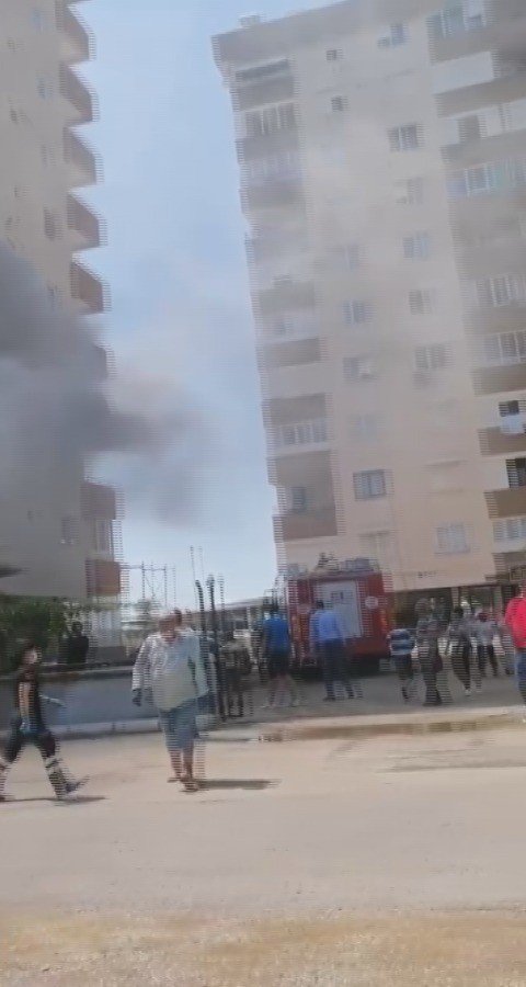 Antalya’da 11 Katlı Apartmanda Yangın