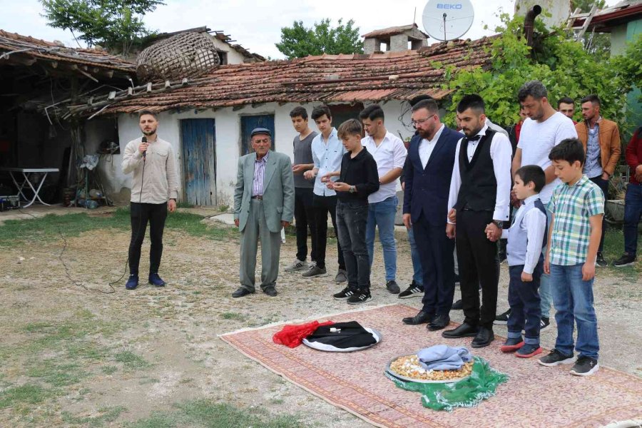 Sivrihisarlı Damada Tatlı İşkence