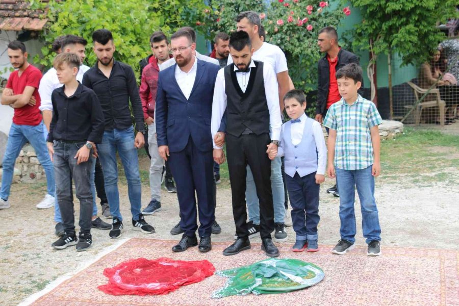 Sivrihisarlı Damada Tatlı İşkence